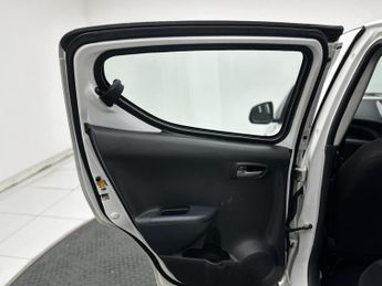 Suzuki Alto 1.0 12V SZ Hatchback 5dr Petrol Manual Euro 5 (68 ps)