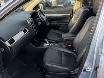 Mitsubishi Outlander 2.0h 12kWh GX4h SUV 5dr Petrol Plug-in Hybrid CVT 4WD Euro 5 (s/