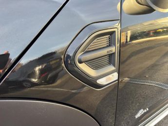 MINI Countryman 1.5 Cooper SUV 5dr Petrol Auto 6Spd ALL4 Euro 6 (s/s) (136 ps)