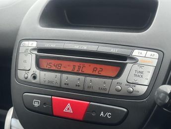 Toyota AYGO 1.0 VVT-i Fire Hatchback 5dr Petrol MultiMode Euro 5 (a/c) (67 p