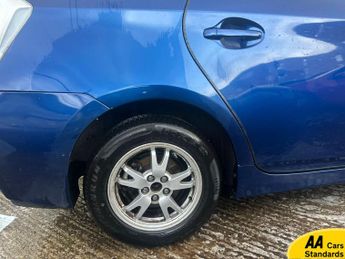 Toyota Prius 1.8 VVT-h T3 Hatchback 5dr Petrol Hybrid CVT Euro 5 (s/s) (136 p