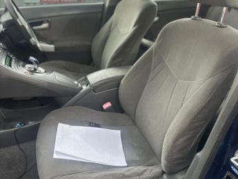 Toyota Prius 1.8 VVT-h T3 Hatchback 5dr Petrol Hybrid CVT Euro 5 (s/s) (136 p