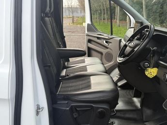 Ford Transit Custom 2.0 300 EcoBlue Limited Panel Van 5dr Diesel Auto L1 H1 Euro 6 (