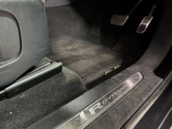 Land Rover Range Rover Velar 2.0 P300 R-Dynamic S SUV 5dr Petrol Auto 4WD Euro 6 (s/s) (300 p