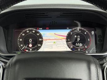 Land Rover Range Rover Sport 3.0 SD V6 Autobiography Dynamic SUV 5dr Diesel Auto 4WD Euro 6 (