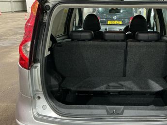 Nissan Note 1.6 16V Tekna Hatchback 5dr Petrol Auto Euro 4 (110 ps)