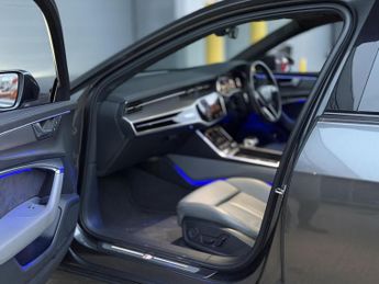 Audi A6 Saloon 2.0 TDI 40 S line Saloon 4dr Diesel S Tronic Euro 6 (s/s) (204 p