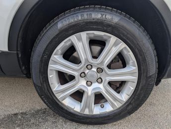 Land Rover Range Rover Evoque 2.0 TD4 SE Tech SUV 5dr Diesel Auto 4WD Euro 6 (s/s) (180 ps)