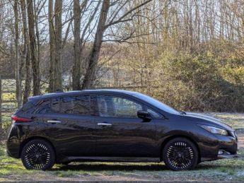 Nissan Leaf 39kWh Tekna Hatchback 5dr Electric Auto (150 ps)