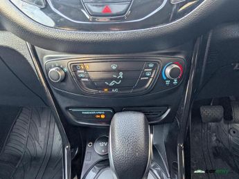 Ford B-Max 1.6 Zetec MPV 5dr Petrol Powershift Euro 5 (105 ps)