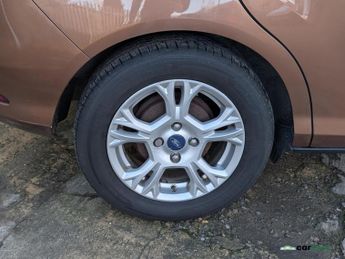 Ford B-Max 1.6 Zetec MPV 5dr Petrol Powershift Euro 5 (105 ps)