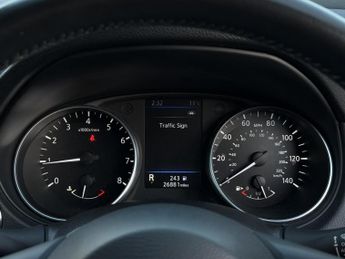 Nissan Qashqai 1.3 DIG-T N-Connecta SUV 5dr Petrol DCT Auto Euro 6 (s/s) (160 p