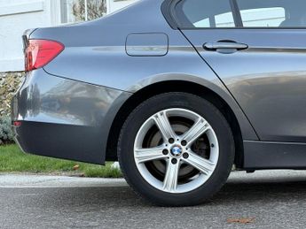 BMW 3 Series 2.0 320d SE Saloon 4dr Diesel Auto Euro 5 (s/s) (184 ps)