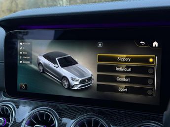 Mercedes-Benz E Class 3.0 E53h BiTurbo MHEV AMG Night Edition (Premium Plus) Cabriolet