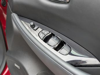 Nissan Leaf 40kWh Tekna Hatchback 5dr Electric Auto (150 ps)