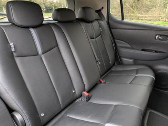 Nissan Leaf 40kWh Tekna Hatchback 5dr Electric Auto (150 ps)