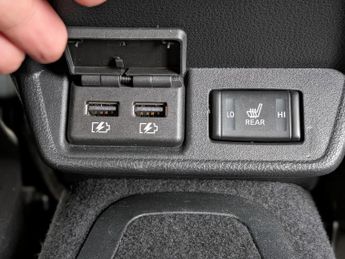 Nissan Leaf 40kWh Tekna Hatchback 5dr Electric Auto (150 ps)