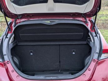 Nissan Leaf 40kWh Tekna Hatchback 5dr Electric Auto (150 ps)