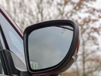 Nissan Leaf 40kWh Tekna Hatchback 5dr Electric Auto (150 ps)