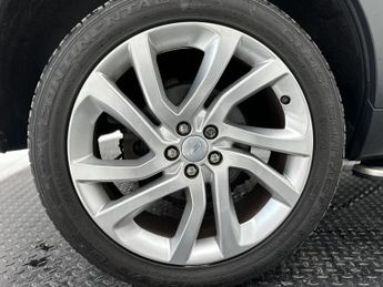 Land Rover Discovery Sport 2.0 TD4 HSE Luxury SUV 5dr Diesel Auto 4WD Euro 6 (s/s) (180 ps)