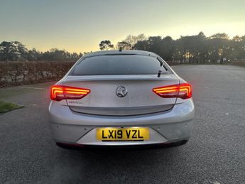 Vauxhall Insignia 2.0 Turbo D BlueInjection Elite Nav Grand Sport 5dr Diesel Autom