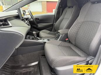 Toyota Corolla 1.8 VVT-h Car Derived Van 5dr Petrol Hybrid CVT Euro 6 (s/s) (14