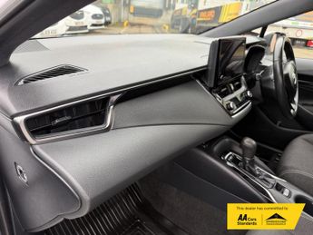 Toyota Corolla 1.8 VVT-h Car Derived Van 5dr Petrol Hybrid CVT Euro 6 (s/s) (14