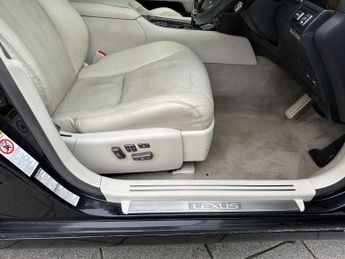 Lexus LS 5.0 600h V8 L RSR Saloon 4dr Petrol Hybrid CVT 4WD Euro 5 (s/s) 