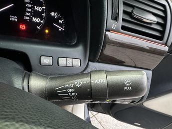 Lexus LS 5.0 600h V8 L RSR Saloon 4dr Petrol Hybrid CVT 4WD Euro 5 (s/s) 