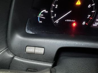 Lexus LS 5.0 600h V8 L RSR Saloon 4dr Petrol Hybrid CVT 4WD Euro 5 (s/s) 