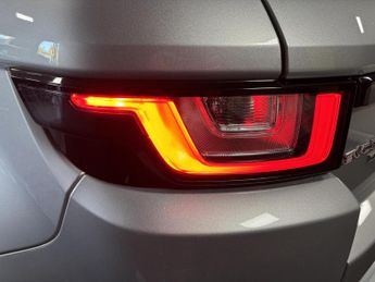 Land Rover Range Rover Evoque 2.0 TD4 HSE Dynamic SUV 5dr Diesel Auto 4WD Euro 6 (s/s) (180 ps