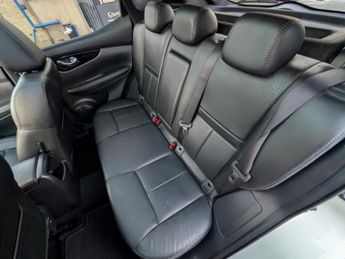 Nissan Qashqai 1.2 DIG-T Tekna SUV 5dr Petrol XTRON 2WD Euro 6 (s/s) (115 ps)