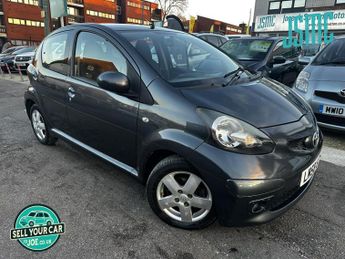 Toyota AYGO 1.0 VVT-i + Hatchback 5dr Petrol Manual Euro 4 (67 bhp)