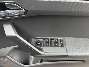 SEAT Arona 1.6 TDI SE Technology Lux SUV 5dr Diesel Manual Euro 6 (s/s) (11