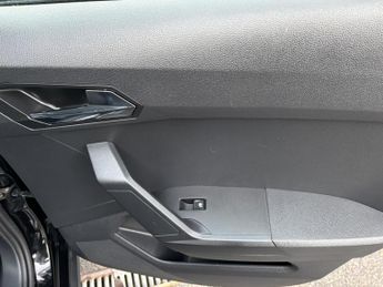 SEAT Arona 1.6 TDI SE Technology Lux SUV 5dr Diesel Manual Euro 6 (s/s) (11