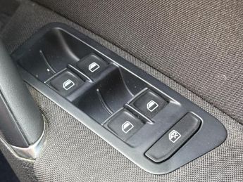 Volkswagen Golf 1.4 TSI BlueMotion Tech ACT GT Hatchback 5dr Petrol DSG Euro 6 (