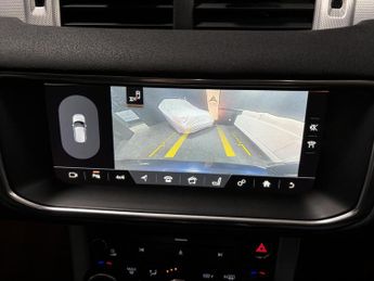 Land Rover Range Rover Evoque 2.0 TD4 HSE Dynamic SUV 5dr Diesel Auto 4WD Euro 6 (s/s) (180 ps