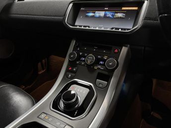 Land Rover Range Rover Evoque 2.0 TD4 HSE Dynamic SUV 5dr Diesel Auto 4WD Euro 6 (s/s) (180 ps