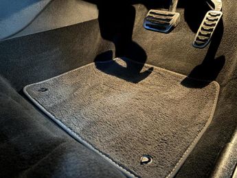 Land Rover Range Rover Evoque 2.0 TD4 HSE Dynamic SUV 5dr Diesel Auto 4WD Euro 6 (s/s) (180 ps