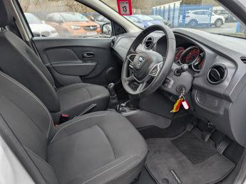 Dacia Sandero 1.0 SCe Essential Hatchback 5dr Petrol Manual Euro 6 (75 ps)