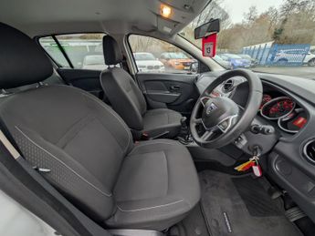 Dacia Sandero 1.0 SCe Essential Hatchback 5dr Petrol Manual Euro 6 (75 ps)