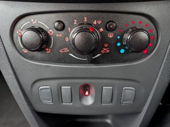 Dacia Sandero 1.0 SCe Essential Hatchback 5dr Petrol Manual Euro 6 (75 ps)