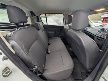 Dacia Sandero 1.0 SCe Essential Hatchback 5dr Petrol Manual Euro 6 (75 ps)