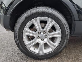 Land Rover Range Rover Evoque 2.0 TD4 SE Tech SUV 5dr Diesel Auto 4WD Euro 6 (s/s) (180 ps)