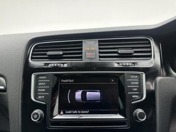 Volkswagen Golf 2.0 TSI BlueMotion Tech GTI Hatchback 5dr Petrol DSG Euro 6 (s/s