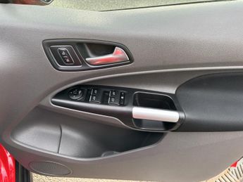 Ford Grand Tourneo Connect 1.5 EcoBlue Titanium MPV 5dr Diesel Auto Euro 6 (s/s) (120 ps)