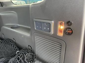 Ford Grand Tourneo Connect 1.5 EcoBlue Titanium MPV 5dr Diesel Auto Euro 6 (s/s) (120 ps)