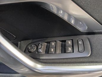 Peugeot 2008 1.2 PureTech Allure Premium SUV 5dr Petrol Manual Euro 6 (s/s) (