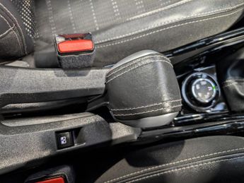 Peugeot 2008 1.2 PureTech Allure Premium SUV 5dr Petrol Manual Euro 6 (s/s) (