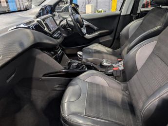 Peugeot 2008 1.2 PureTech Allure Premium SUV 5dr Petrol Manual Euro 6 (s/s) (